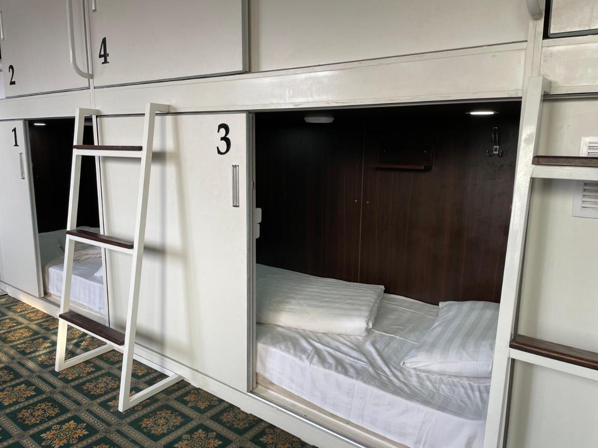Capsule Hotel Technocave Bisjkek Buitenkant foto