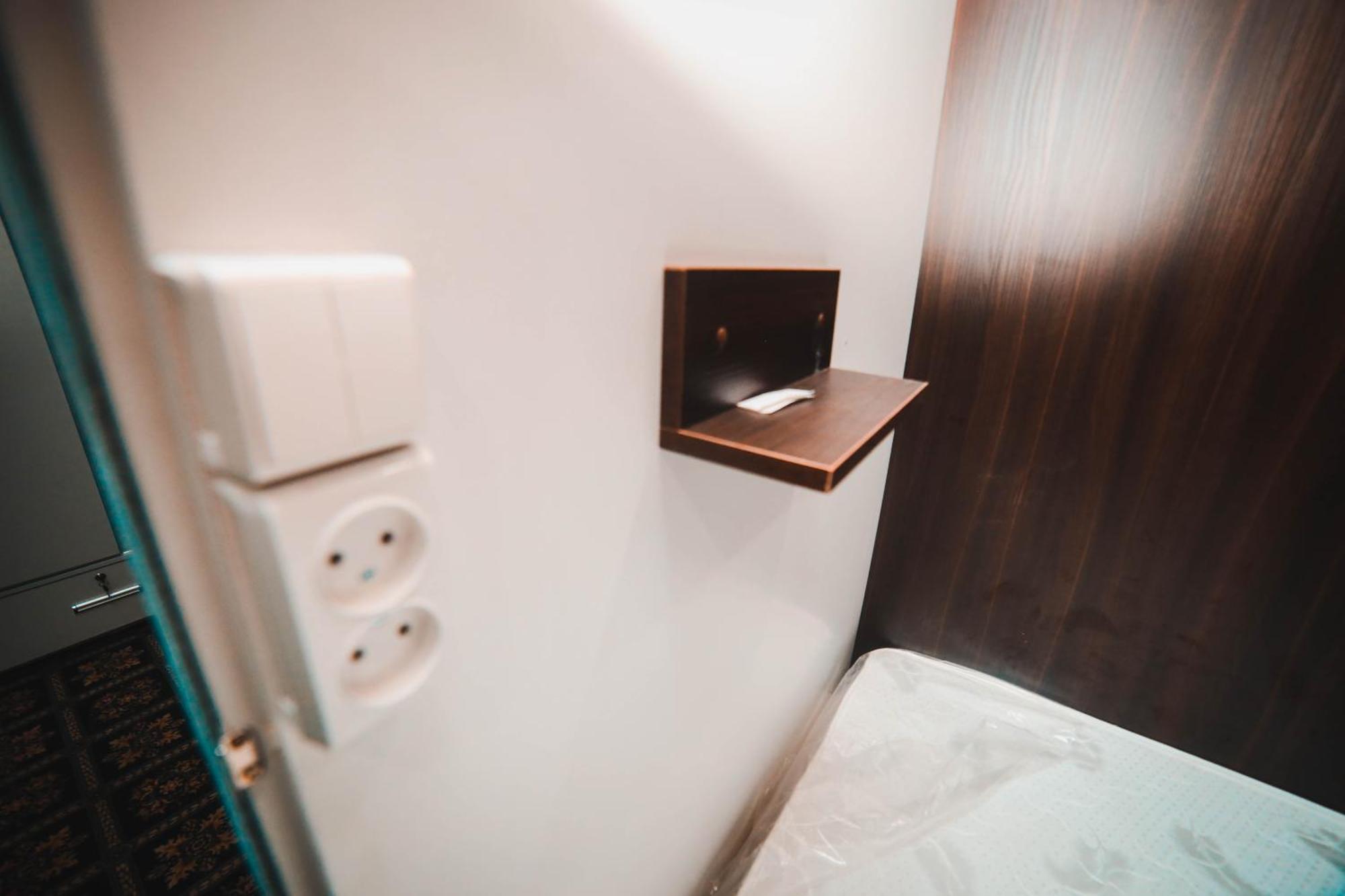 Capsule Hotel Technocave Bisjkek Buitenkant foto